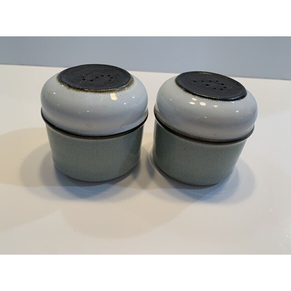 Vintage Denby Romance Salt & Pepper Made In England Blue White Classic Ceramic - Picture 2 of 9